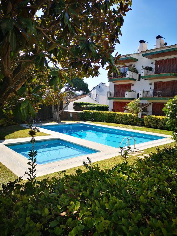 Apartamento Con Piscina L' Ancora 칼레냐 데 팔라푸르헬 외부 사진