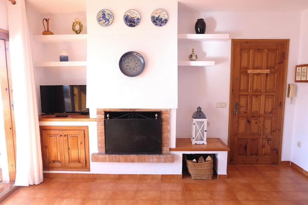 Apartamento Con Piscina L' Ancora 칼레냐 데 팔라푸르헬 외부 사진